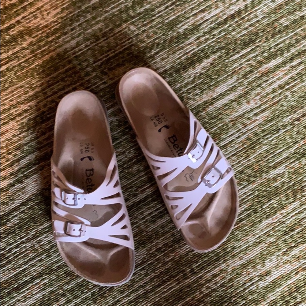 Women’s size 8 Birkenstock’s